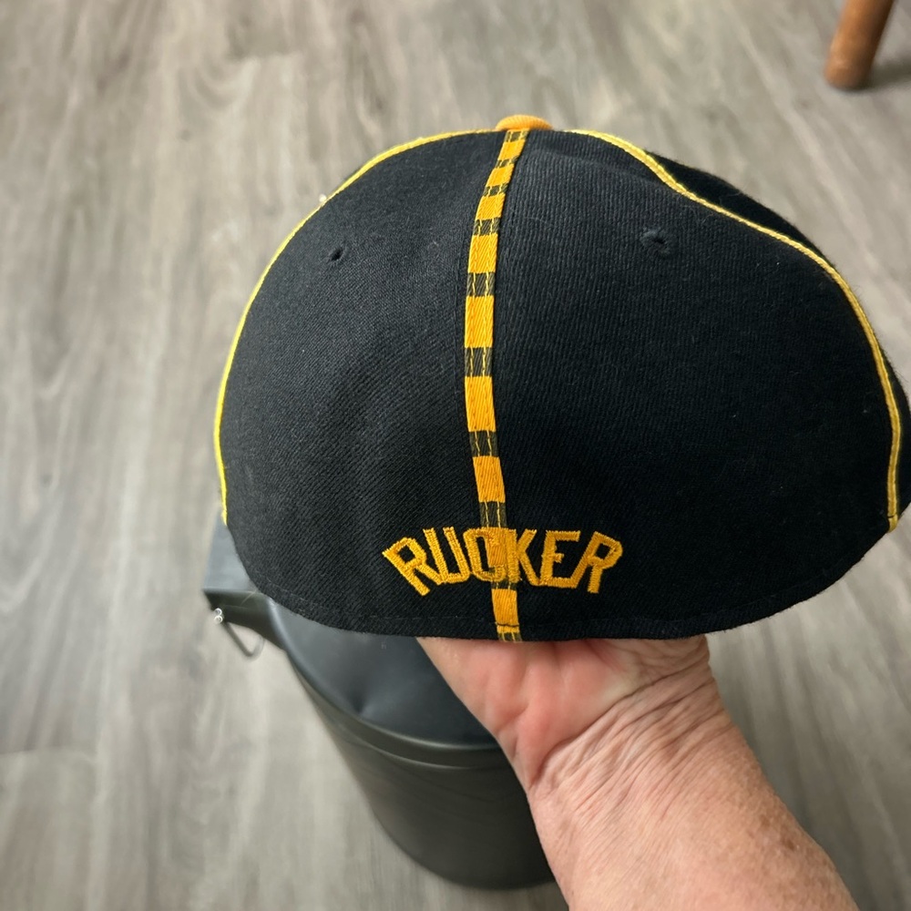 Rucker Park Harlem Courts Black & Gold Hat Men Size 7 5/8 Stall & Dean NWT - Picture 4 of 6